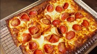 ‘Detroit-ish’ style pizza arrives in New Haven on Thursday