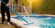 Trucos para limpiar la pileta y dejarla lista para el verano