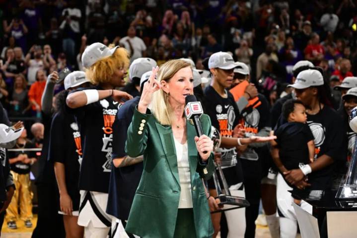 WNBA, players agree to 30-day extension one day before CBA expires