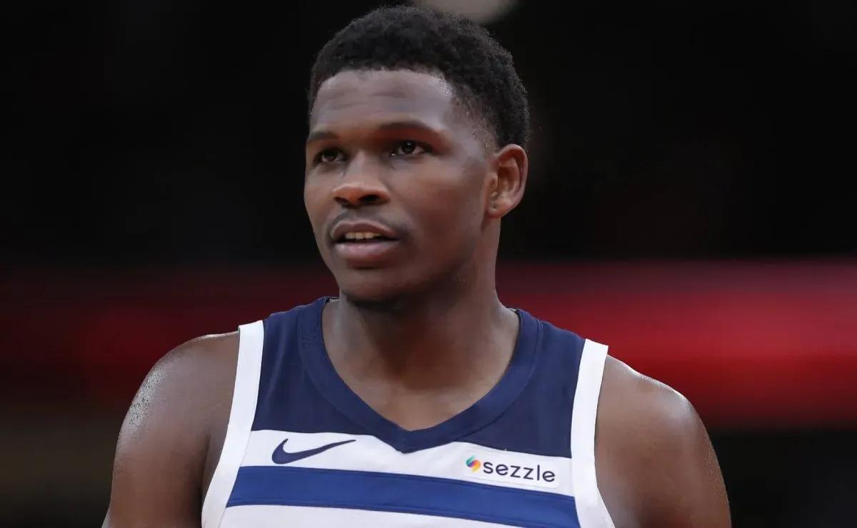 Is Anthony Edwards playing tonight for Timberwolves vs Blazers in 2025