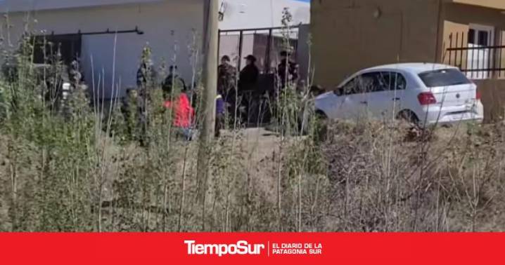 Hallazgo Encontraron sin vida a una madre y a su hijo en Caleta Olivia