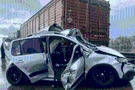Accidente entre auto y camión dejó un muerto y dos heridos