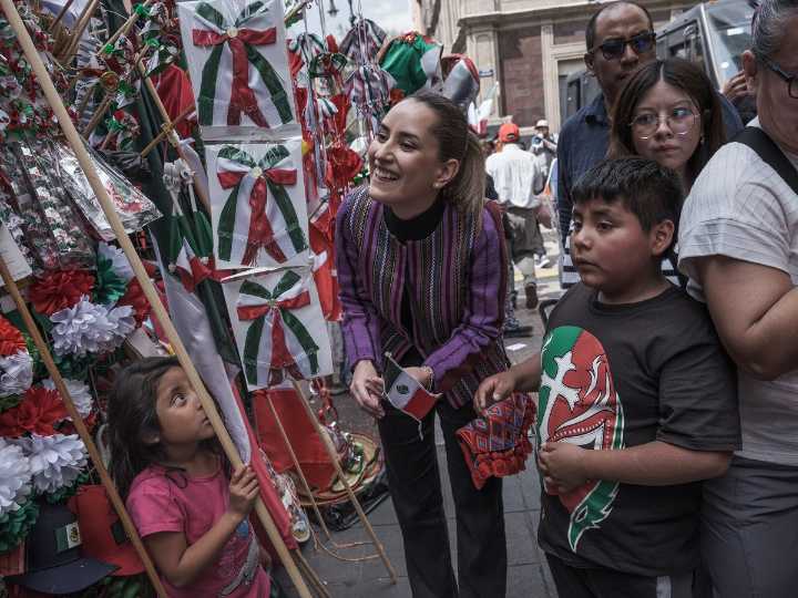 ¿Es Claudia Sheinbaum? “Doble” profesional de la presidenta también es popular