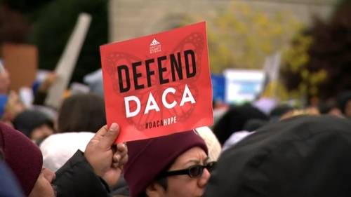 New DACA applications to be processed by federal government for 1st time in 4 years