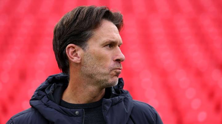 Gareth Taylor, Liverpool must regroup after loss to Man City