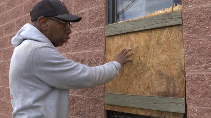 Northwest Indianapolis church experiences weekend break