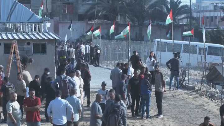 Hamas entrega en Gaza os sete primeiros reféns vivos liberados, segundo a prensa israelí