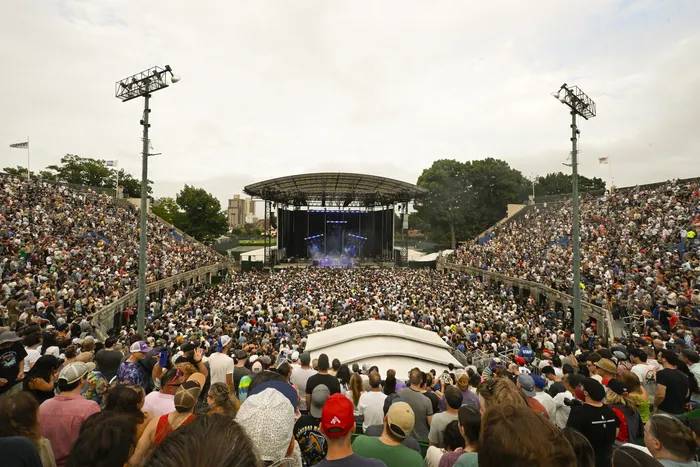 Homeowners near Forest Hills Stadium sue NYPD, says people 'physically invade' their streets