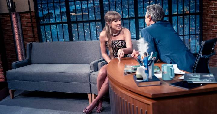 Taylor Swift's Photo in Bold Bustier Top & Miniskirt Has Fans Feeling a Certain Way