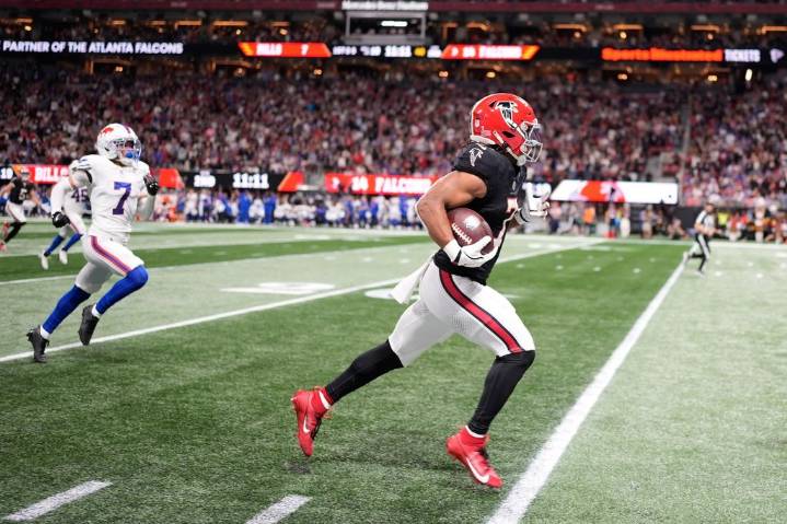 Bijan Robinson’s 81-yard touchdown run is longest rush in the NFL this season – Winnipeg Free Press
