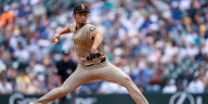 Padres pitcher Yu Darvish gets ball in pivotal Game 3 vs. Cubs