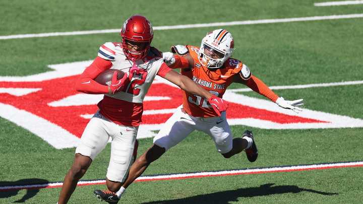 How Zane Flores and the Cowboys graded out in blowout loss at Arizona