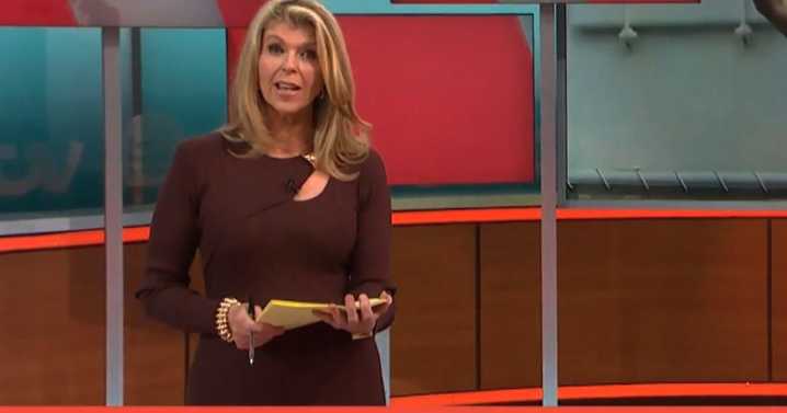 Good Morning Britain's Kate Garraway halted the show for urgent breaking news