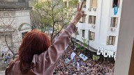 Caravana al balcón de Cristina, Axel en San Vicente y el “mapping” artístico de la CGT: un 17 de octubre con el peronismo diversificado