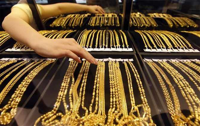 Gold price surges Rs 2,600 to hit  fresh peak of Rs 1.26 lakh/10 g