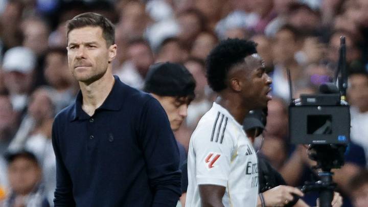 Xabi Alonso toma inesperada decisión tras notorio enfado de Vinícius cuando fue reemplazado en el clásico contra el Barcelona