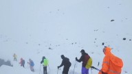 Así ha sido el increíble rescate de 350 montañeros en el Everest tras una tormenta de nieve