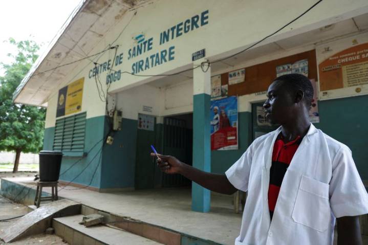 Babies' deaths in Cameroon show how US aid cuts curtail malaria fight