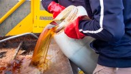 Aceites usados contaminan ríos: impulsan plan de reciclaje en Ayacucho