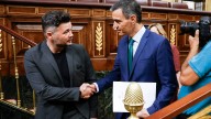La lírica del Gobierno en caída libre