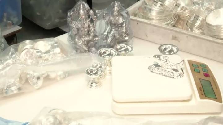 Silver prices soar to Rs 1.64 lakh/kg ahead of Dhanteras, Diwali