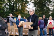 ‘No idea how long people can hold out’: Federal workers feel brunt of shutdown