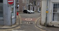 Lanarkshire cops hunting armed robber who fled after he was unable to open till