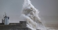 Met Office maps show where strongest wind gusts up to 66mph could batter UK