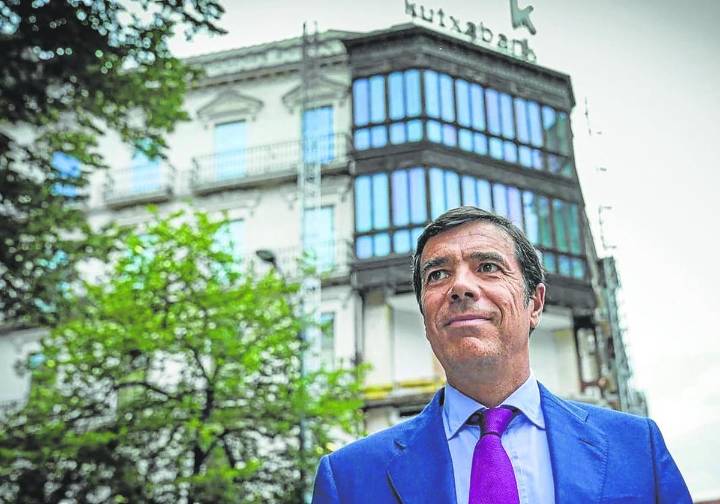 Kutxabank descarta fusiones en el revuelto escenario tras el fracaso de la opa de BBVA