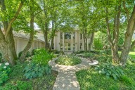 Highland Park 7-bedroom house with two primary suites: $1.5M