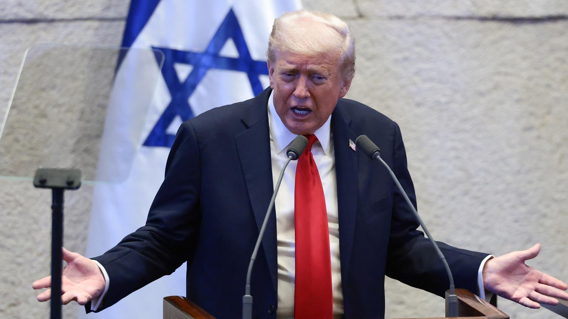 Key moments as Trump addresses Israel's parliament