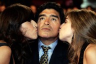 Con la presencia de Dalma y Gianinna y sin mención a sus hermanos: cómo fue el homenaje de Olga a Diego Maradona