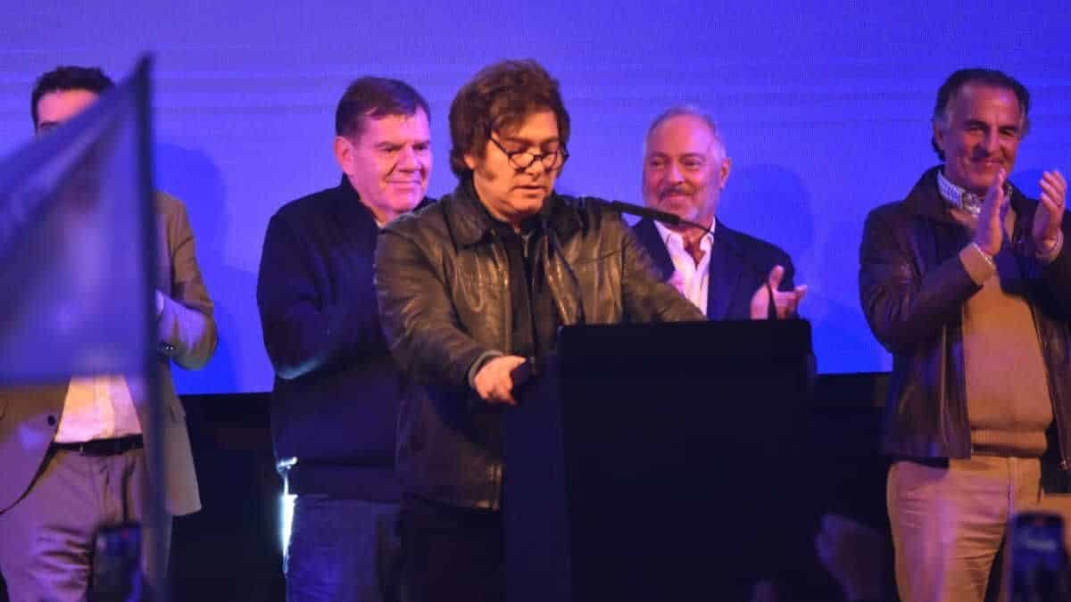 Javier Milei acelera la campaña antes de viajar a Estados Unidos: recorrerá cinco provincias en una semana