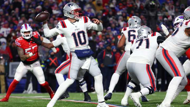 How to watch Patriots-Bills on Sunday Night Football tonight