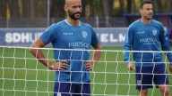 Mikel Rico, ex de la SD Huesca, inicia con el Oviedo su aventura en los banquillos