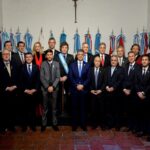 Sadir entre los gobernadores “dialoguistas”...