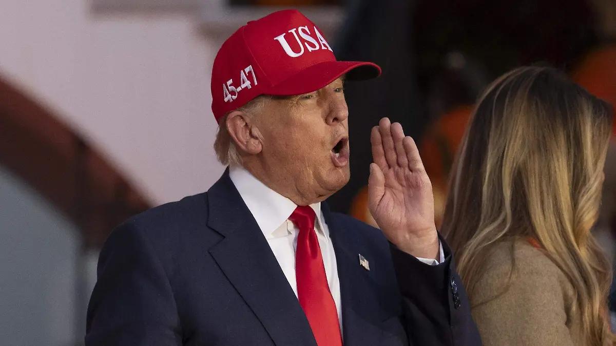 Trump celebra grandes acuerdos comerciales logrados en su gira por Asia