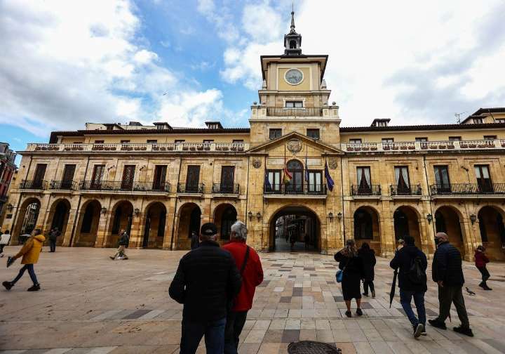Los vecinos de Las Caldas presentan 700 alegaciones contra la planta de asfalto de Santa Marina de Piedramuelle