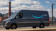 Amazon to hire 5,500 Mass. workers during holiday push