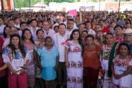 Joaquín Díaz Mena encabeza entrega de apoyos a más de 1,500 mujeres rurales en Yucatán