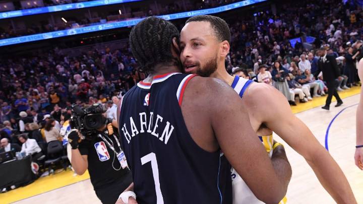 Steph Curry, James Harden share ‘special’ pregame moment