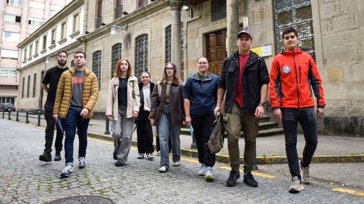 Jóvenes gallegos que se estrenan en el Ejército: «Defender a los ciudadanos es amor al país»