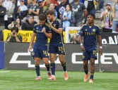 Deadspin | Whitecaps battle to extend unbeaten run vs. Orlando City