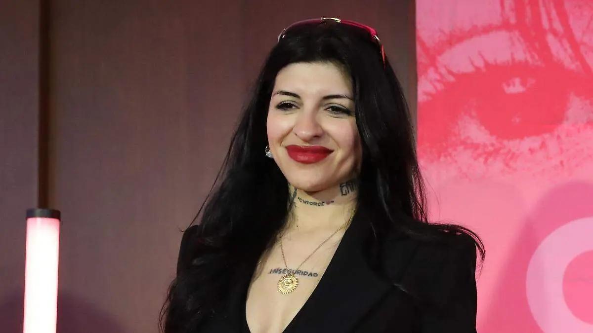 Cazzu cierra conciertos en Puebla con diferentes momentos emotivos con sus fans