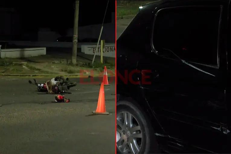 Accidente de tránsito en Paraná: un motociclista fue hospitalizado tras chocar con un auto