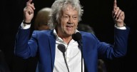 Moody Blues singer Lodge dies at the age of 82