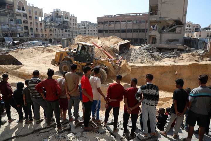 Israel dice reanudar alto el fuego tras lanzar nuevos bombardeos en Gaza