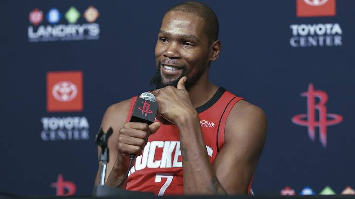Rockets’ Kevin Durant gets candid about being unmarried