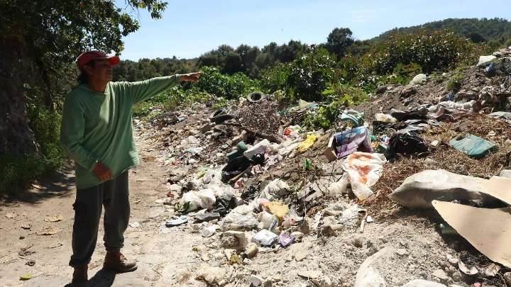 Alertan por foco de infección en San Nicolás de los Ranchos; hallan animales muertos en tiradero ilegal