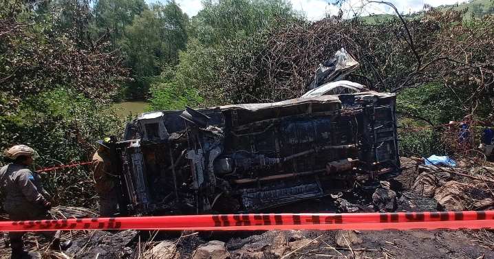 Grave accidente de tránsito deja 15 muertos y más de 20 heridos